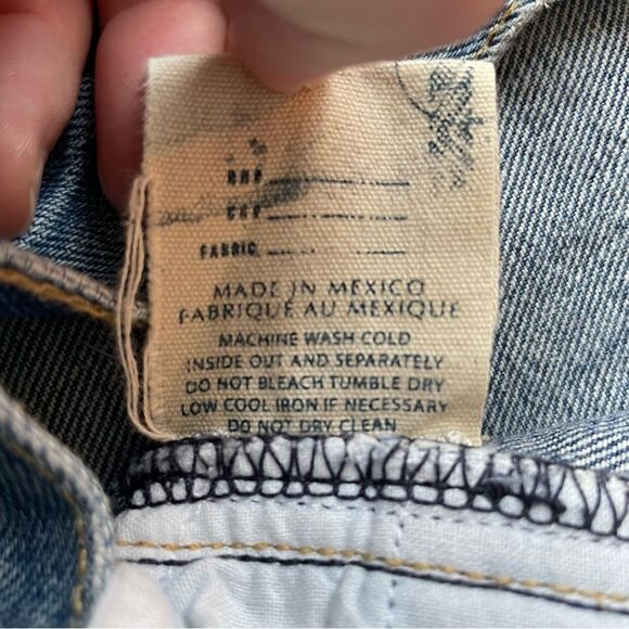 Free People Distressed Skinny Jeans - Size: 27 - Picture 6 of 9